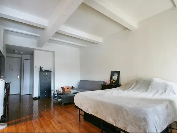 160 Bleecker St #4E, New York, NY 10012