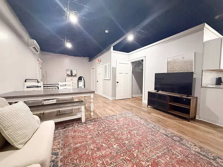 209 S Church St — Photo 6