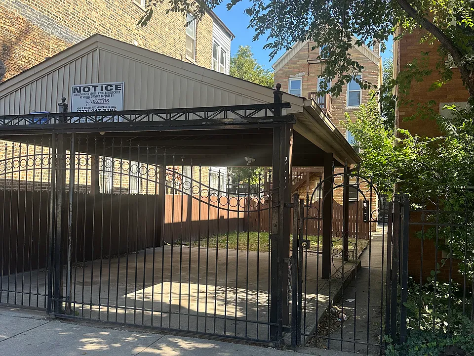 2437 S Kedzie Ave #2