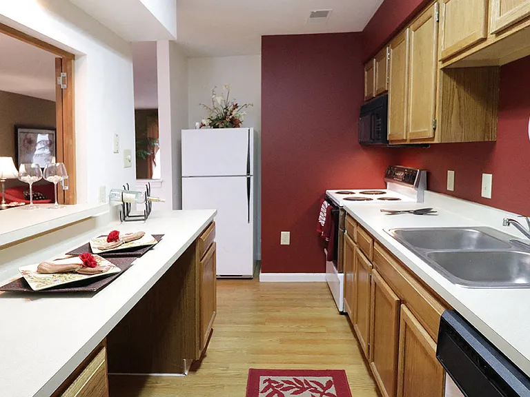 Hamilton Park Apartments — Photo 19