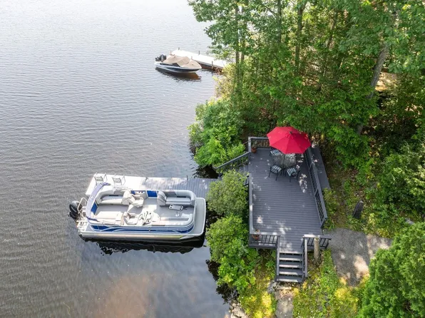 32 Beach Head Road, Nottingham, NH 03290