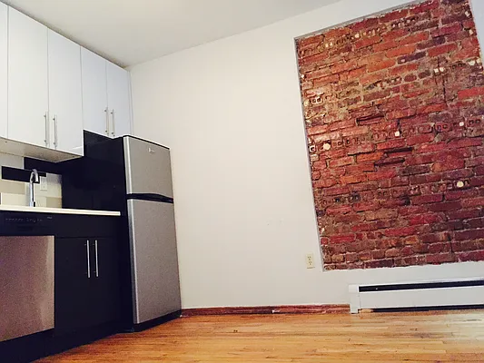 Rented by 5 Boro Realty Corp | media 2