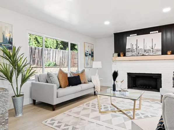 252 Plumosa Ave, Vista, CA 92083
