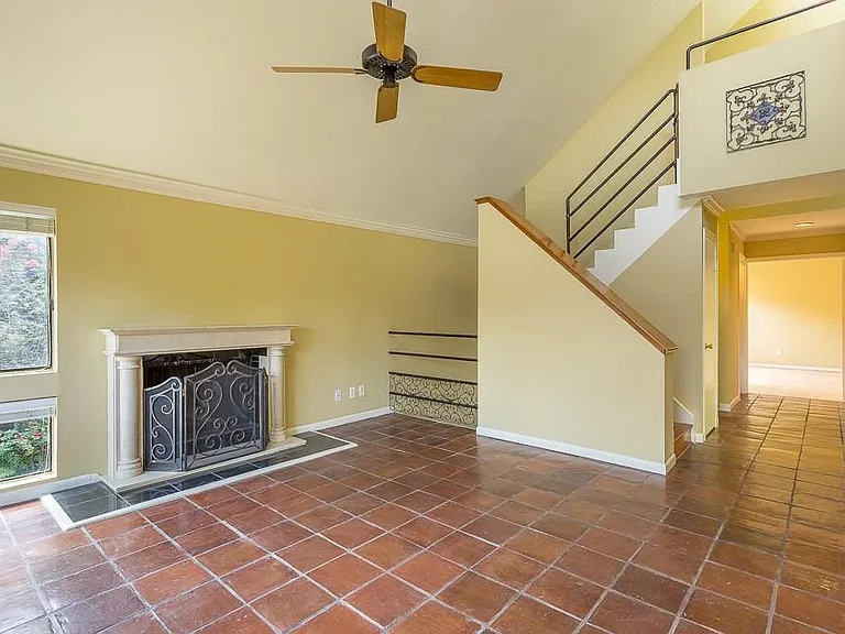 2349 Albans Rd #2 — Photo 8