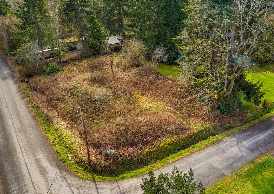 1st image of 2722 Alaska Ave E