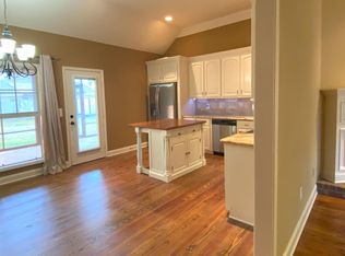 206 Memory Ln, Madison, MS 39110