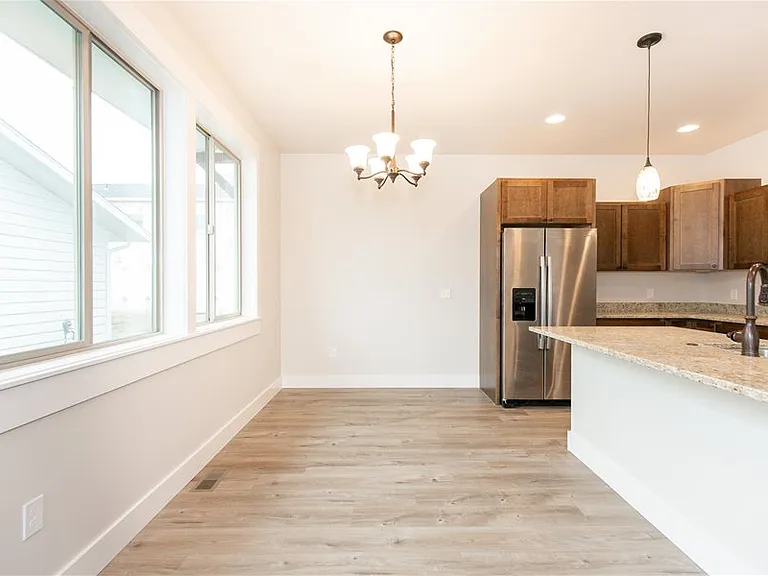 1211 W Summit St #A — Photo 7