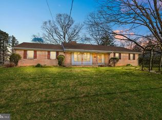 2566 Golden Dr, East Petersburg, PA 17520