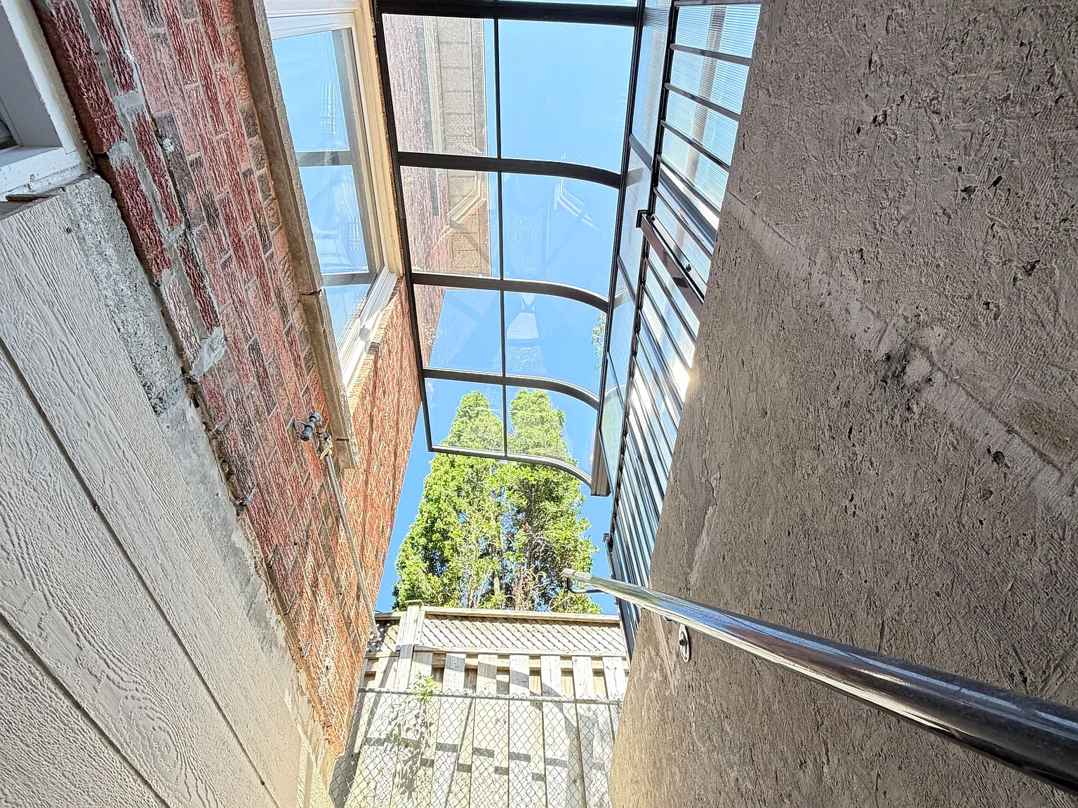 2 bed, $1,800 — Photo 3