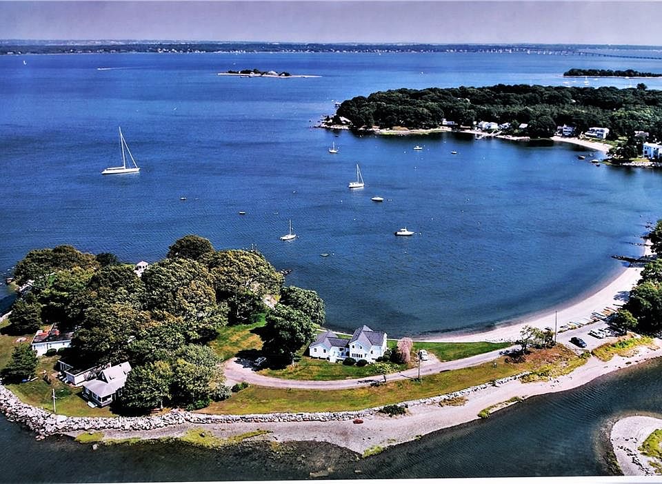 353 Earle Dr, North Kingstown, RI 02852 Zillow