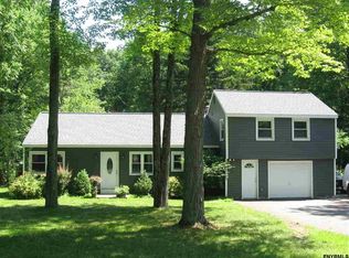 38 Koonz Rd, Voorheesville, NY 12186