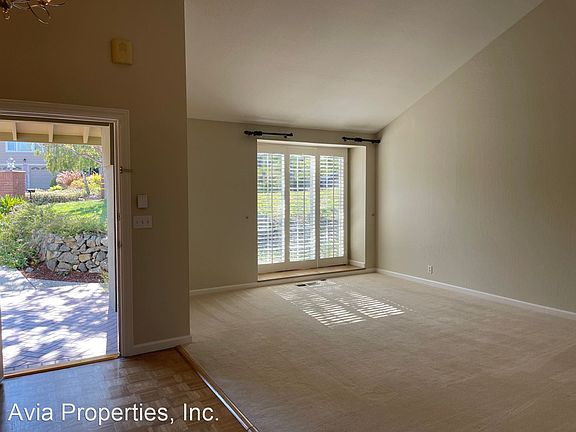 5th image of 840 Seminole Way