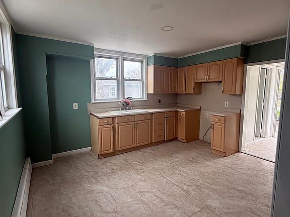 2nd image of 735 S 7th St
