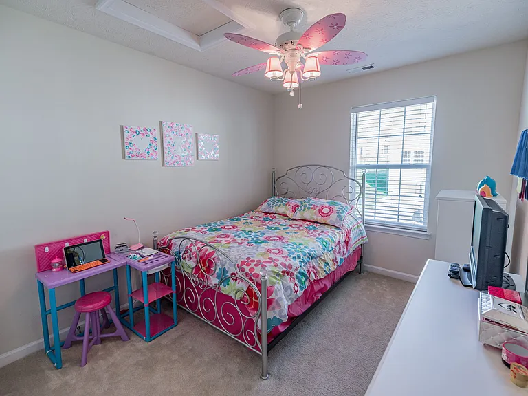 210 Summerfield Dr — Photo 19