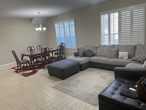 5th image of 1227 Hillandale Reserve Dr
