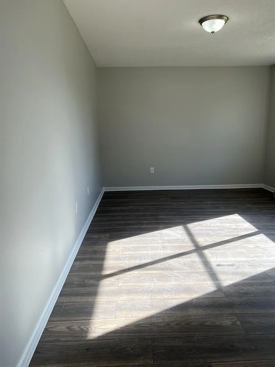 Building Photo - 418 Hall Aly