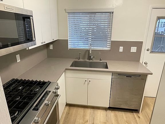 2nd image of 2326 16th St APT B