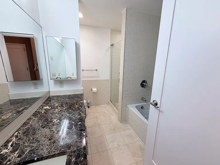 90 Bay Street Lndg #7H — Photo 22