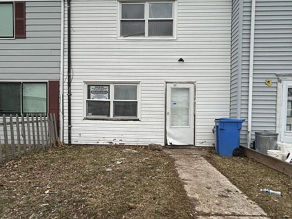 2nd image of 411 Clover Ct