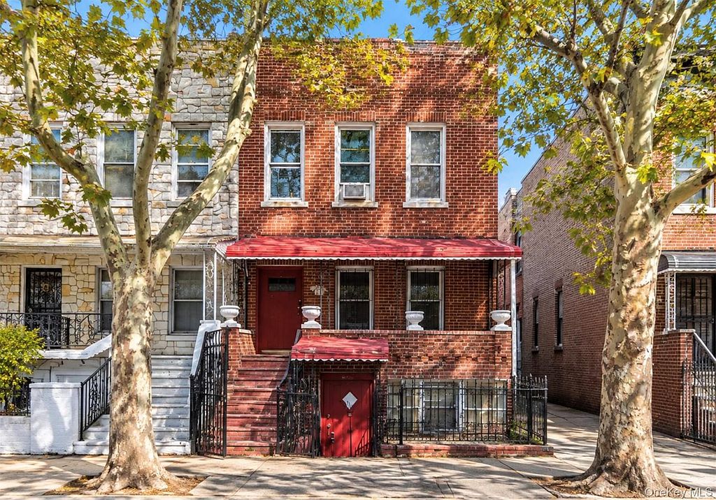 9-bedroom house for sale in Brooklyn