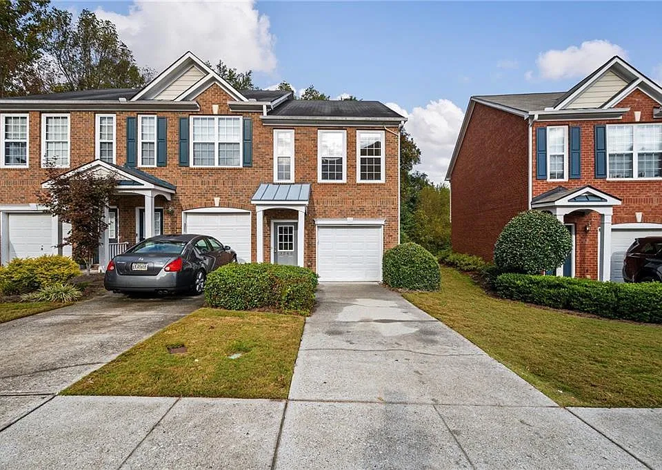 3246 Mill Springs Cir