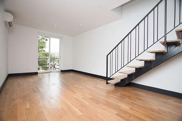 Rented by Nooklyn NYC LLC | media 27