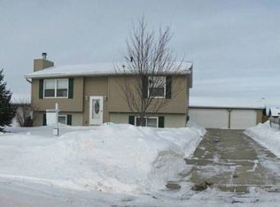 4413 9th St NW, Rochester, MN 55901