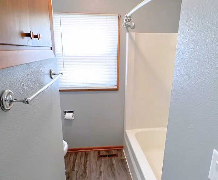 1011 3rd Ave #1 — Photo 8