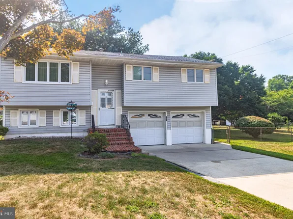 437 Pennington Dr, Westampton, NJ 08060