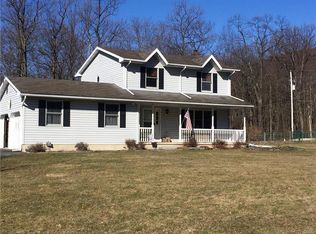 1195 Smith Gap Rd, Bath, PA 18014