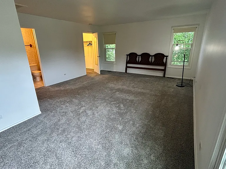 MBR 16x25 with walk-in closet
