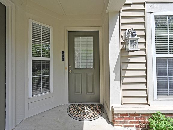 4th image of 7254 English Dr