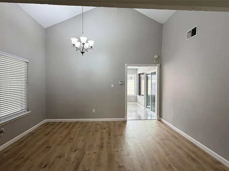 7202 S Dairy Ashford Rd — Photo 10