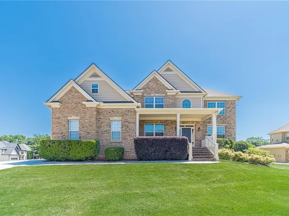 9005 Maple Run Trl, Gainesville, GA 30506