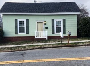 5 Smith St, Ware Shoals, SC 29692