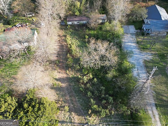 4th image of 446 Hull Rd