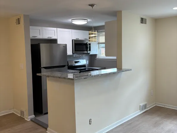 17 Windsor Rd #B, Glenside, PA 19038