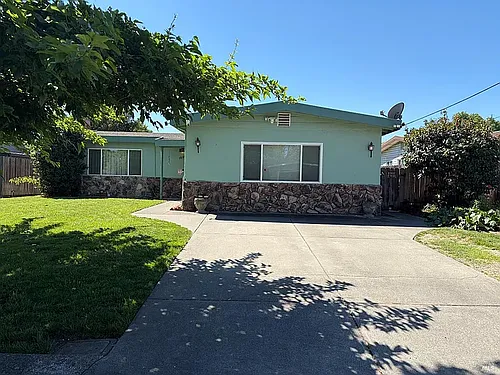 2225 Pamela Dr Photo 1