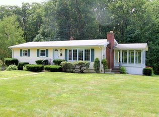 33 Crestwood Rd, Leicester, MA 01524