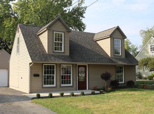 2381 Bel Aire Ln, Youngstown, OH 44514