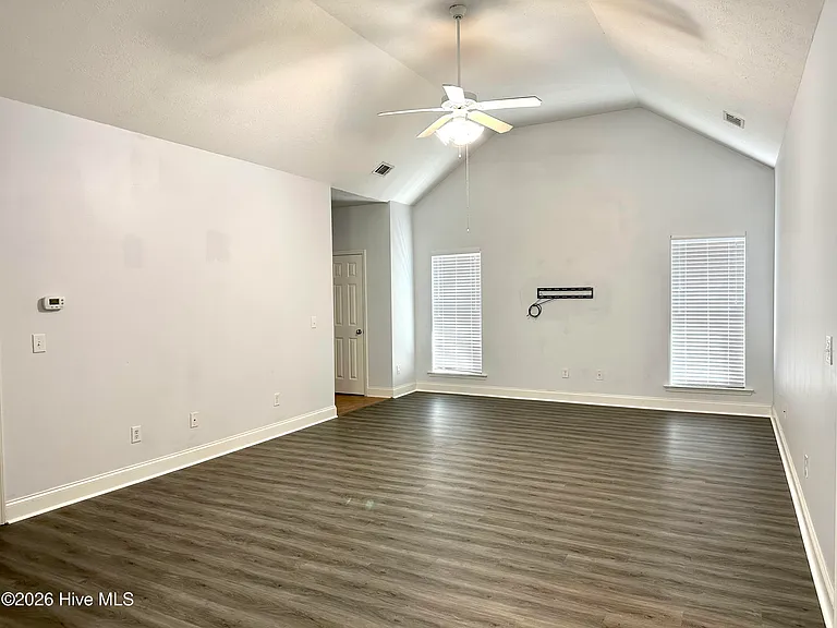 4458 Galway Dr — Photo 57