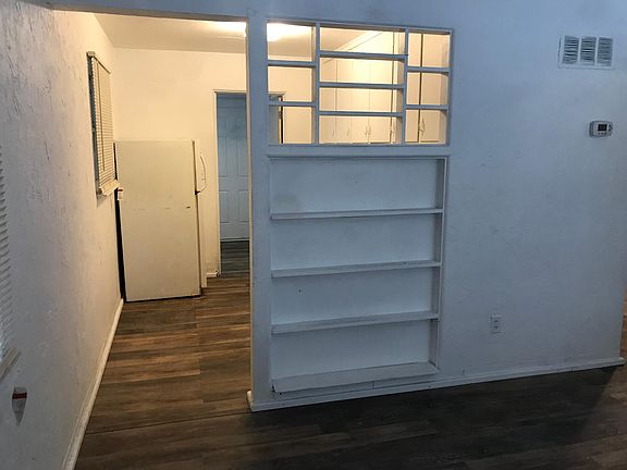 3rd image of 4126 13th Ave S