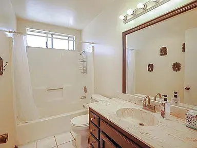21439 Wardham Ave — Photo 10