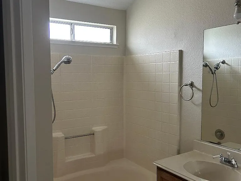 2821 Quarry Stone St — Photo 8