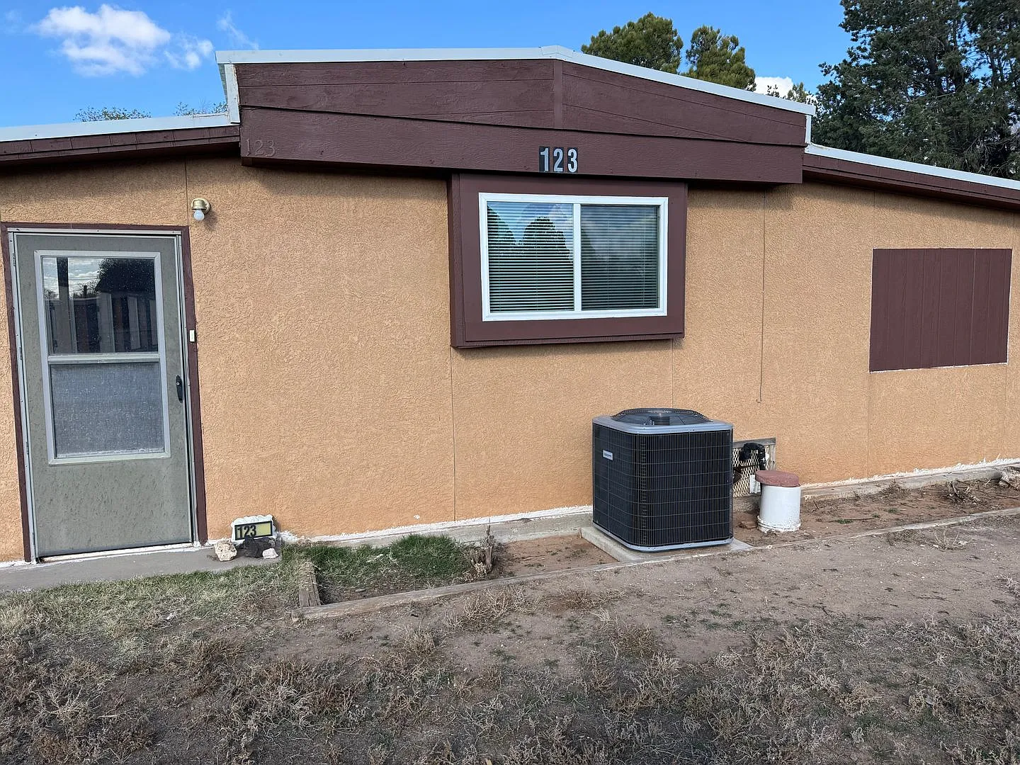 123 East Lime — Photo 1