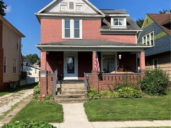 712 N Dawson St, Uhrichsville, OH 44683