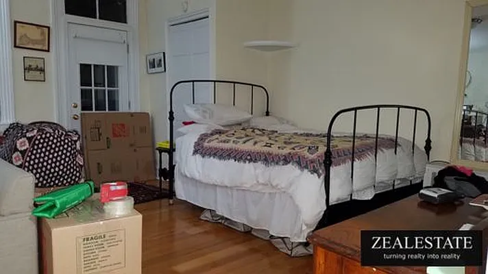 Rented by ZealEstate Group Inc | media 10