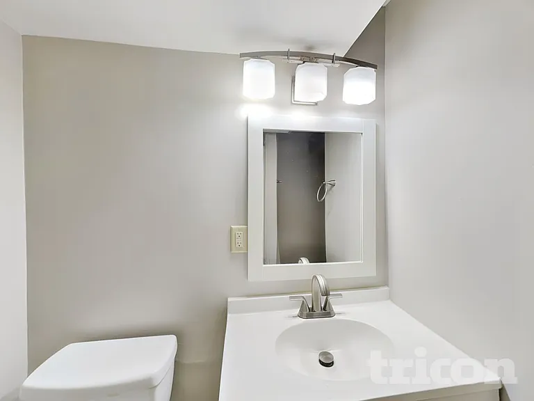 4010 Monroe St NE — Photo 16