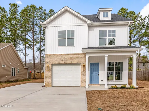 913 Edna Fields Drive, Navassa, NC 28451