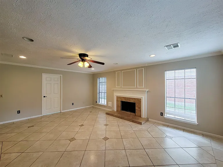17207 Meadow Heights Dr — Photo 14